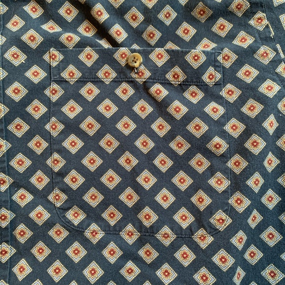 Men’s Button Up - Diamond Pattern Size M - Picture 2 of 4